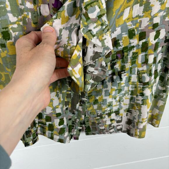 Ann Taylor 6 sleeveless ruffle blouse green abstract print silk cotton preppy - Picture 5 of 9